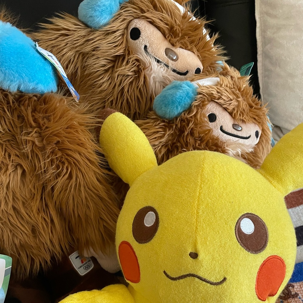 Plushie Teddy Bear Olympics Mascot, Minecraft, Pokémon Pikachu Bundle - Picture 4 of 5